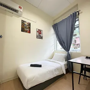 22a George Town